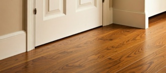 Hardwood vs. Engineered Hardwood: Which One is Best for Virginia Homes?